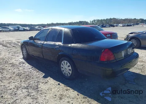 2011 Ford Crown Victoria Police Interceptor z USA, uszkodzony, nr VIN 2FABP7BV7BX129370